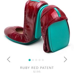 Sz 9 Ruby Red Patent Tieks